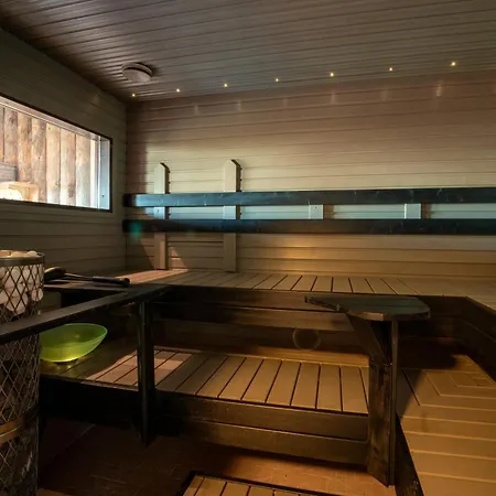 Semesterbostad Golden Crown - Levin Iglut *