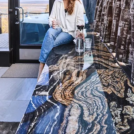 Golden Crown - Levin Iglut Levi