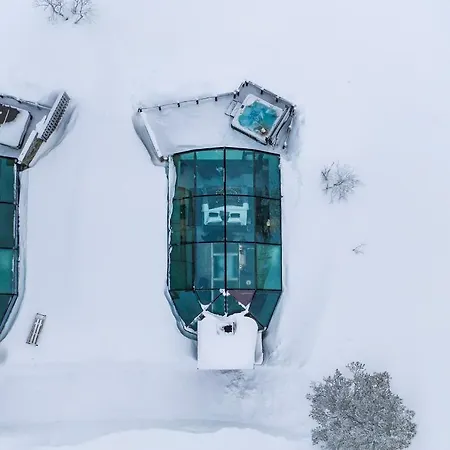 Golden Crown - Levin Iglut *